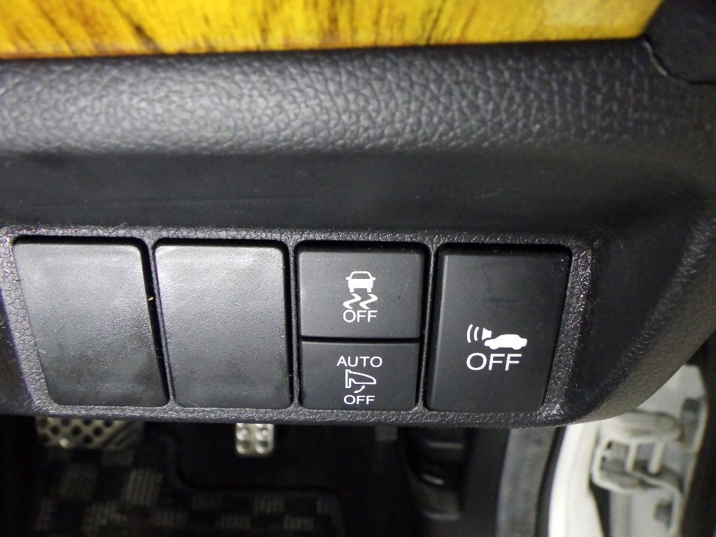 2016 Honda Shuttle ハイブリッドXスタイルエディション auction photo 8