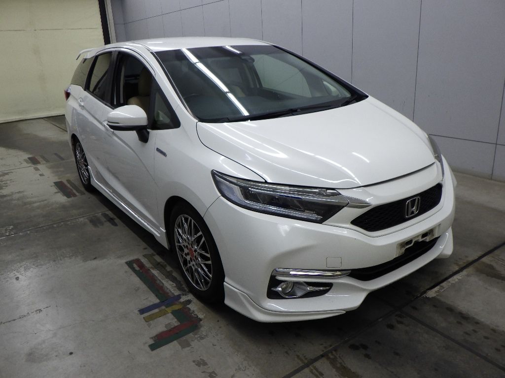 2016 Honda Shuttle X Japan auction vehicle