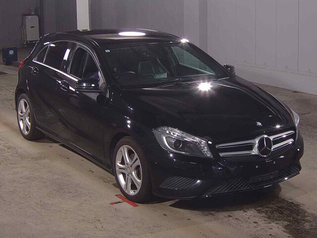 Japan Auction Vehicles 8 2013 Mercedes-Benz A-Class A180 auction photo