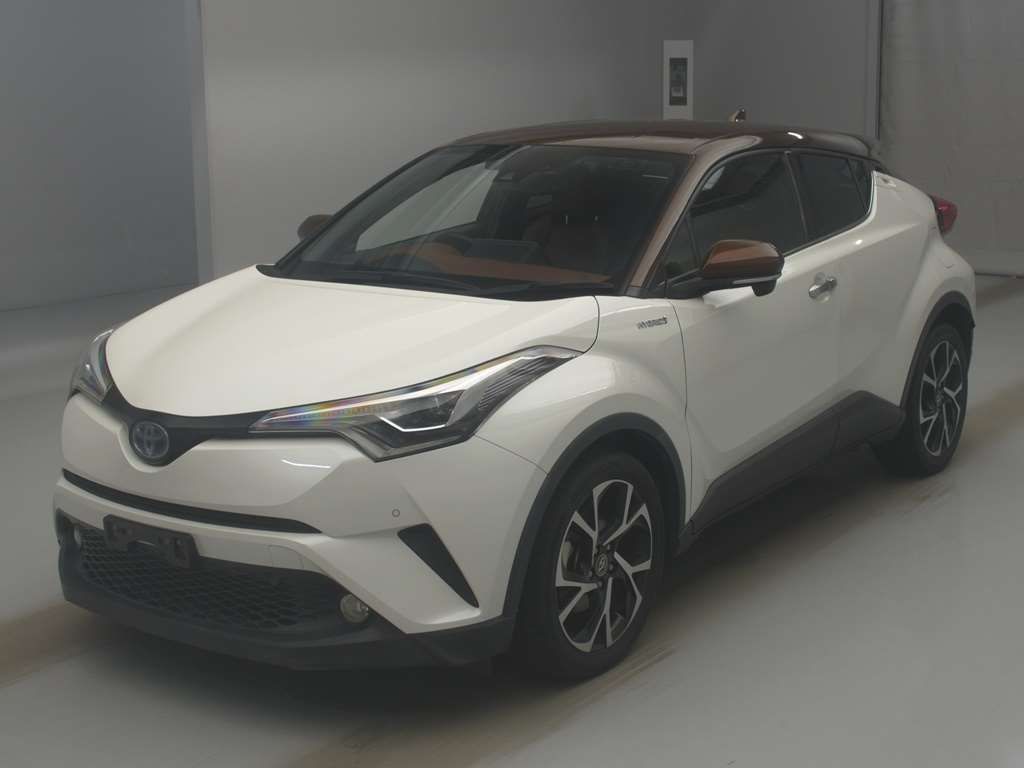 2019 Toyota C-HR G-Mode Bruno Japan auction vehicle