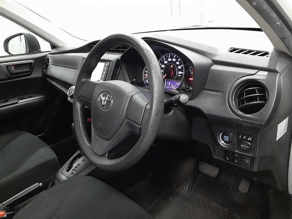 2021 Toyota Corolla Axio EX 4WD auction photo 7