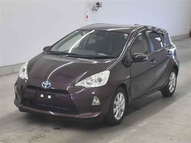 2014 Toyota Aqua S auction photo 4