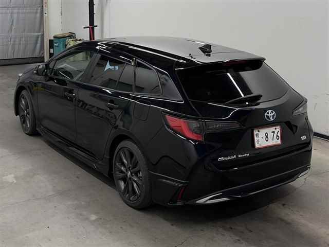 2023 Toyota Corolla Touring Hybrid Double By auction photo 2