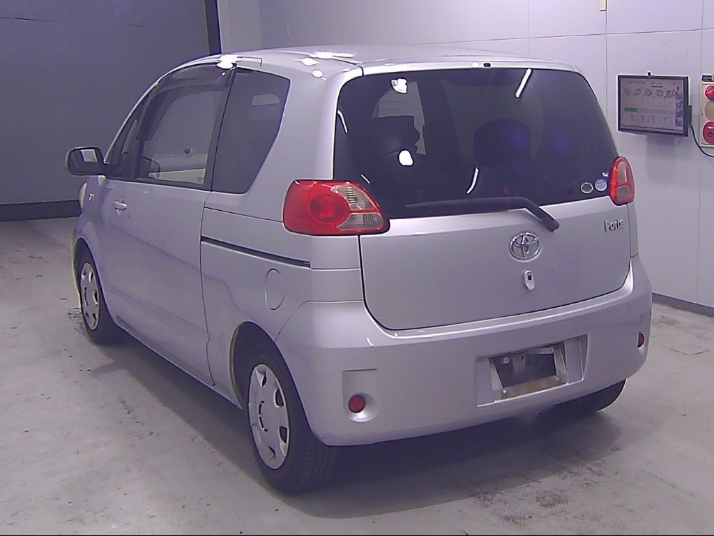 2005 Toyota Porte 130i C Package auction photo 5