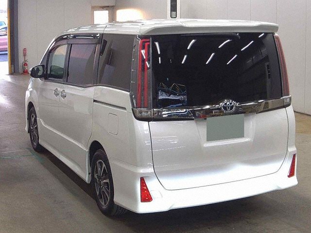 2018 Toyota Noah SI WXB auction photo 2
