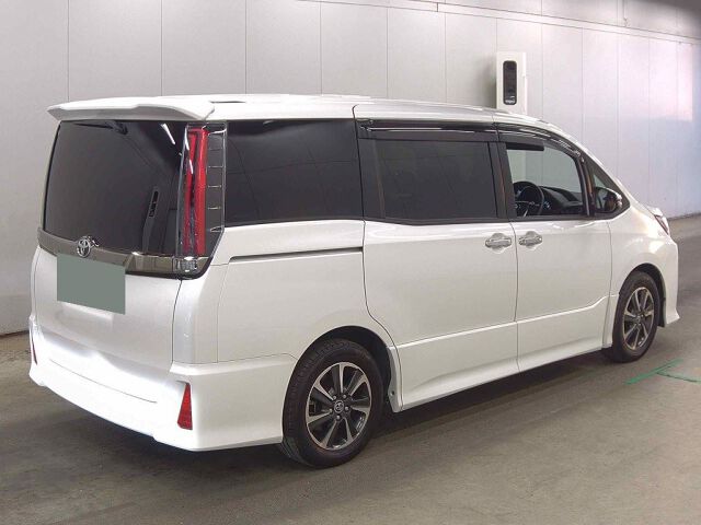 2018 Toyota Noah SI WXB auction photo 5