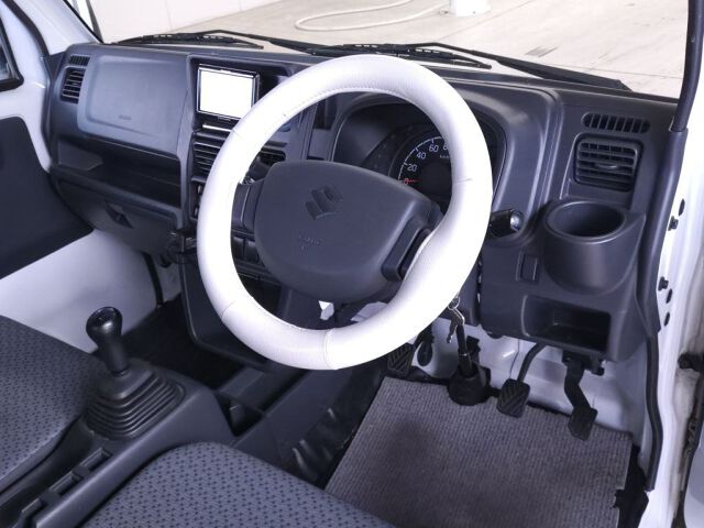 2019 Suzuki スーパーキャリイ L auction photo 3