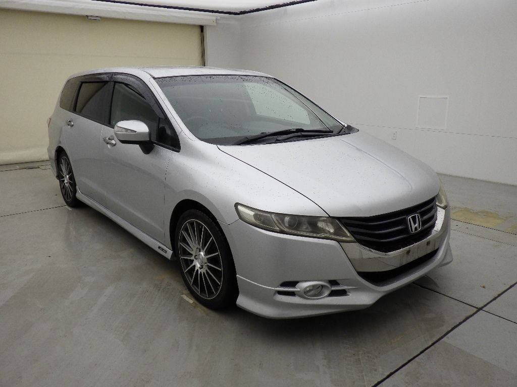 2009 Honda Odyssey 4WD Absolute Japan auction vehicle
