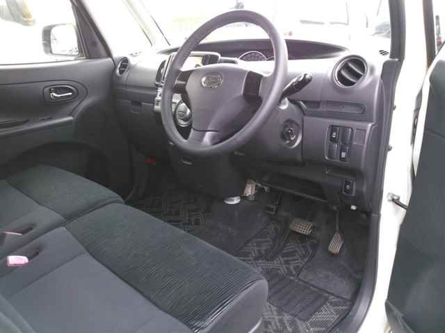 2012 Daihatsu Tanto Custom X auction photo 3
