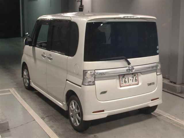 2012 Daihatsu Tanto Custom X auction photo 2