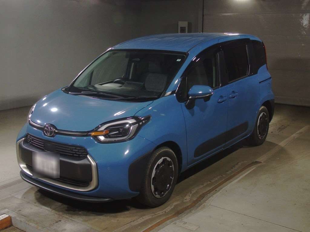 Japan Auction Vehicles 4 2022 Toyota Sienta ハイブリッドZ auction photo