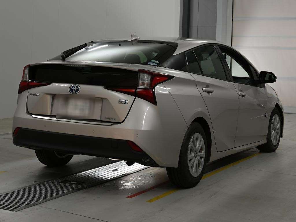 2019 Toyota Prius S auction photo 2