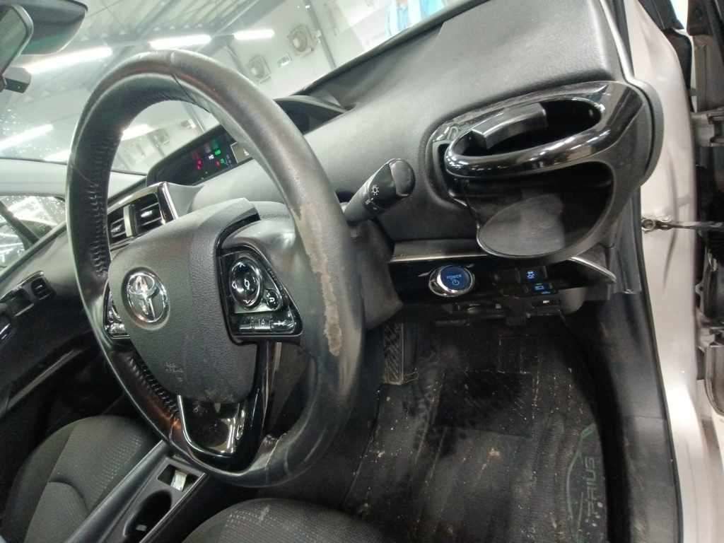 2019 Toyota Prius S auction photo 9