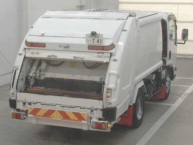 2015 Isuzu Elf Garbage truck auction photo 2