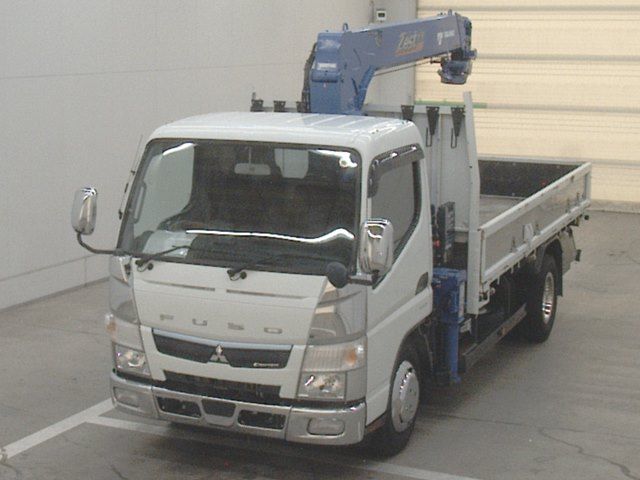 2020 Mitsubishi Fuso Canter With crane Japan auction vehicle