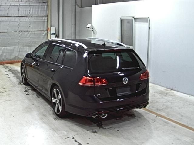 2017 Volkswagen ゴルフRヴァリアント auction photo 2