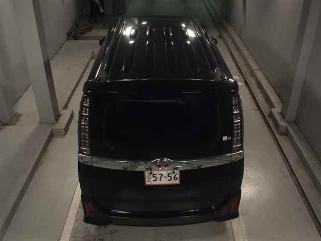 2015 Toyota Voxy ZS auction photo 7