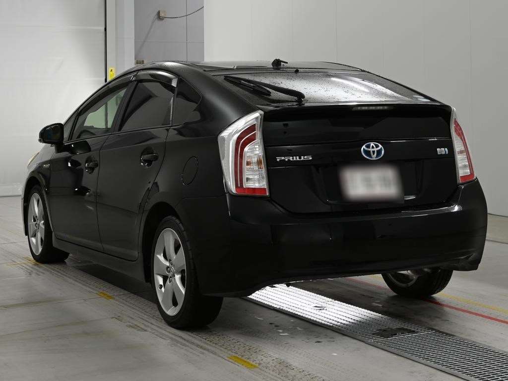 2015 Toyota Prius S Touring Selection auction photo 6