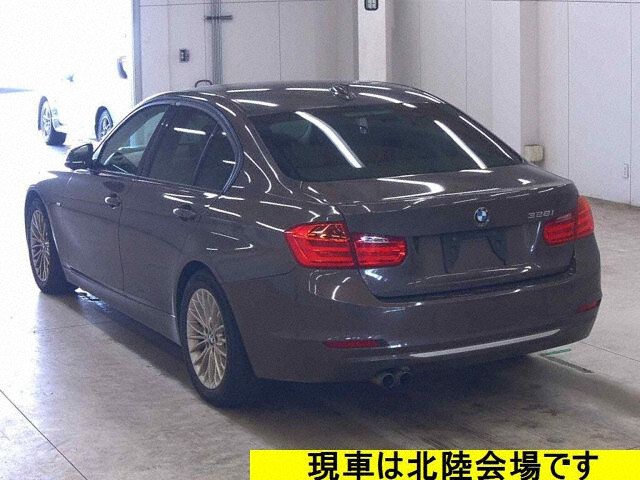 2013 BMW 3 Series 328Iモダン auction photo 2