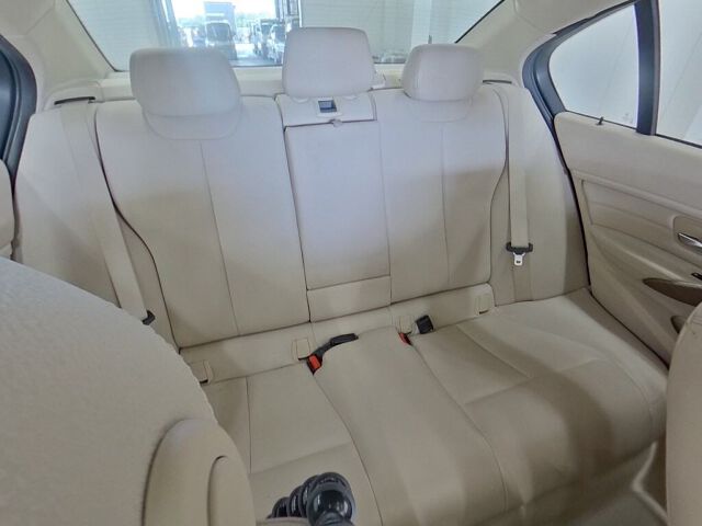2013 BMW 3 Series 328Iモダン auction photo 6