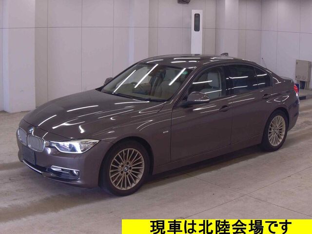 2013 BMW 3 Series 328Iモダン auction photo 4