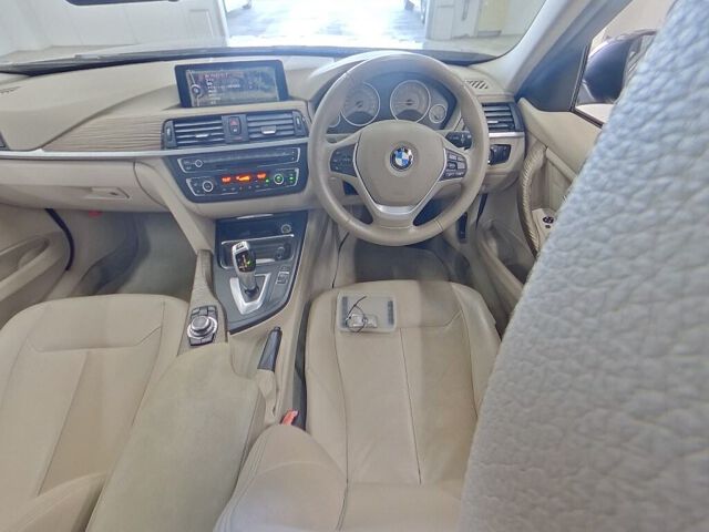 2013 BMW 3 Series 328Iモダン auction photo 3