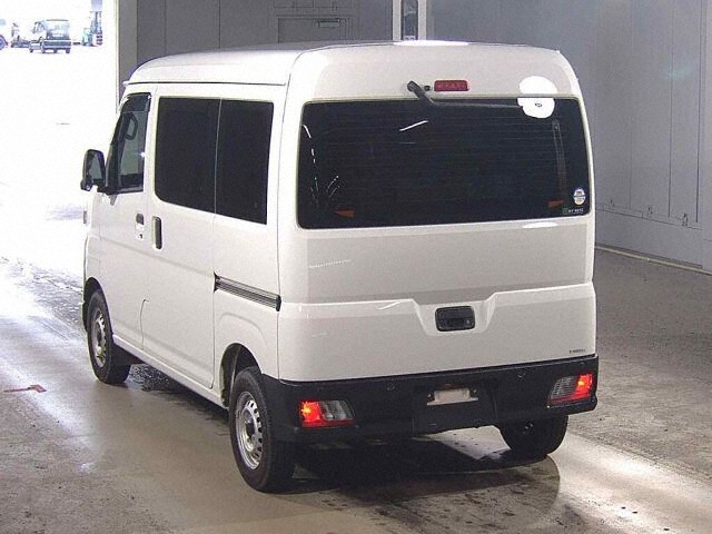 2022 Toyota Pixis Van auction photo 2