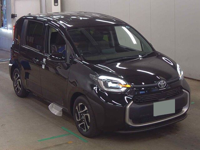 2026 Toyota Sienta ハイブリッドZ Japan auction vehicle