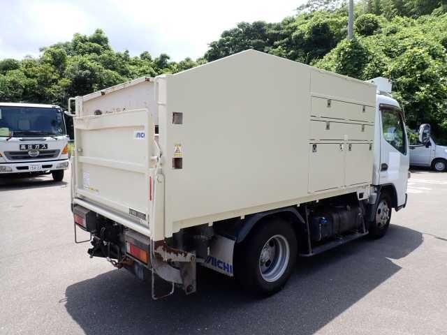 2014 Mitsubishi Fuso Canter 2.5t Power Distribution Work Vehicle with Lift auction photo 2