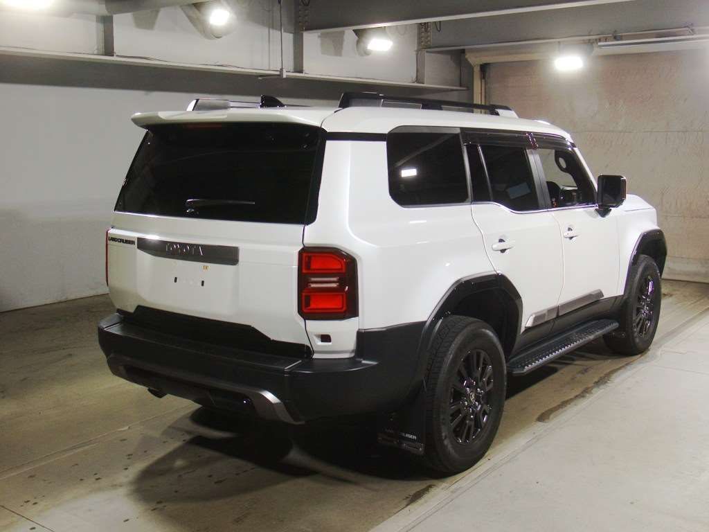 2025 Toyota Land Cruiser 250 VX 4WD auction photo 2