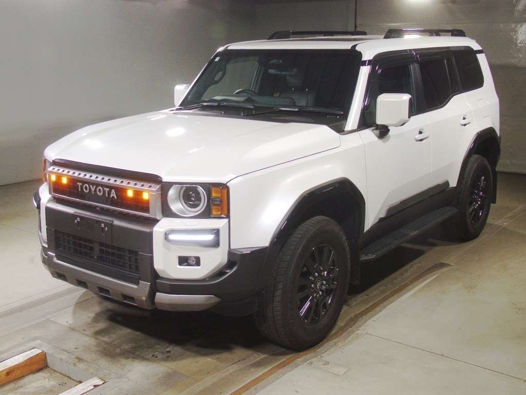 Japan Auction Vehicles 4 2025 Toyota Land Cruiser 250 VX 4WD auction photo