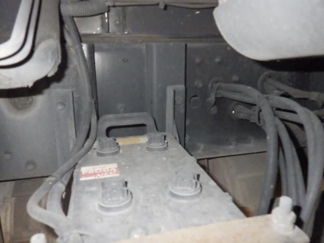 2009 Mitsubishi Fuso 冷蔵・冷凍車 auction photo 5