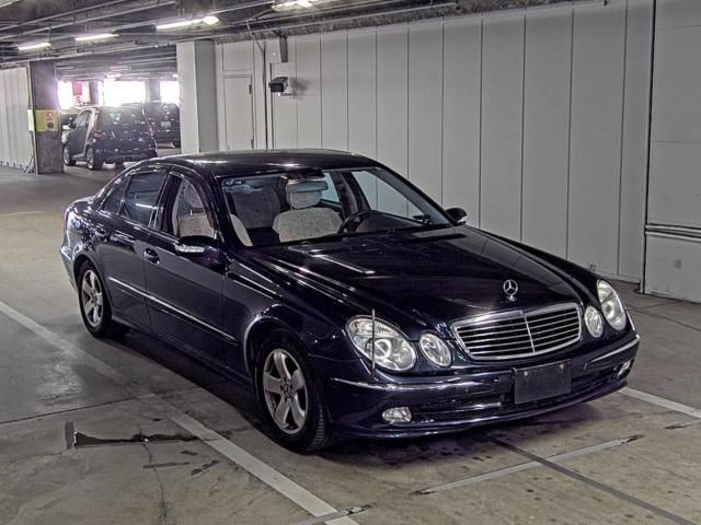 2003 Mercedes-Benz E 320 AV Japan auction vehicle