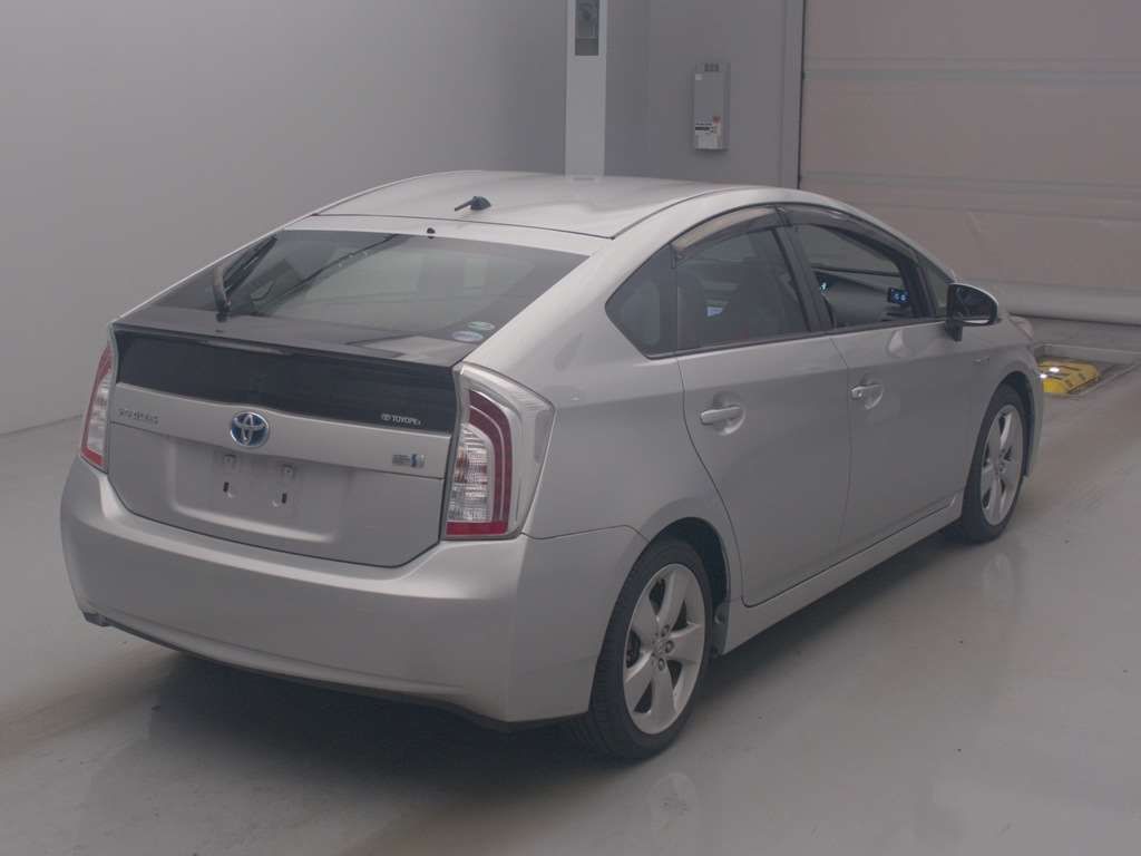 2015 Toyota Prius Gツーリングセレクション auction photo 2
