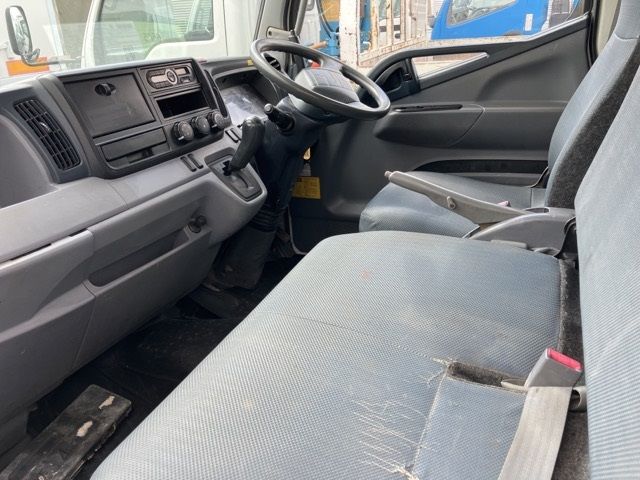 2015 Mitsubishi Fuso Canter dump auction photo 5