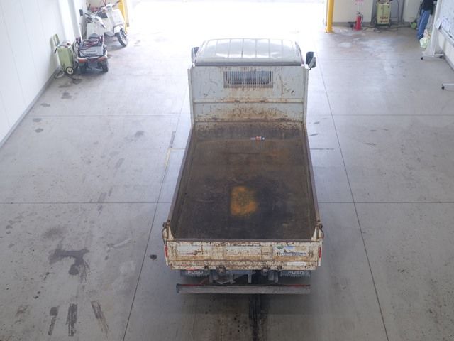 2015 Mitsubishi Fuso Canter dump auction photo 3
