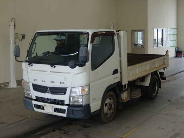 2015 Mitsubishi Fuso Canter dump Japan auction vehicle