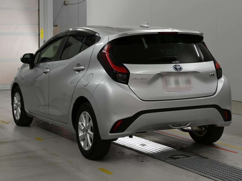 2021 Toyota Aqua Z auction photo 6