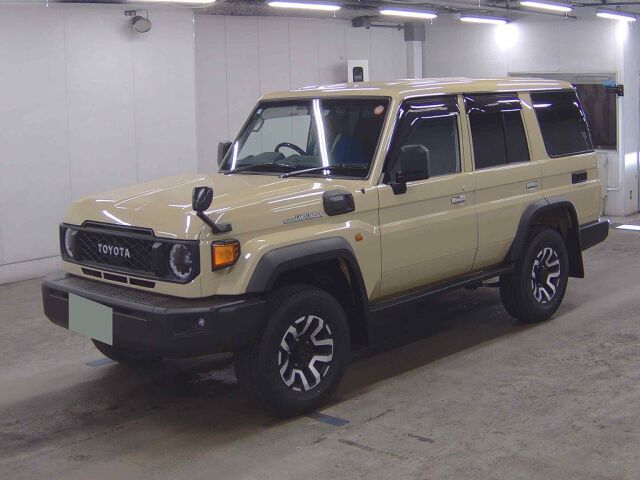 2025 Toyota Land Cruiser 70 AX 4WD auction photo 4