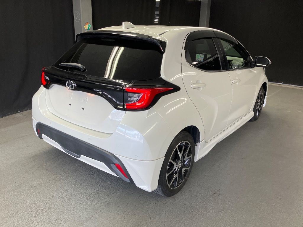 2020 Toyota Yaris Z auction photo 4
