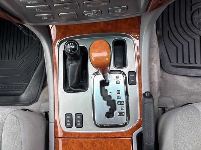 2007 Toyota Land Cruiser 4WD VX Limited auction photo 5