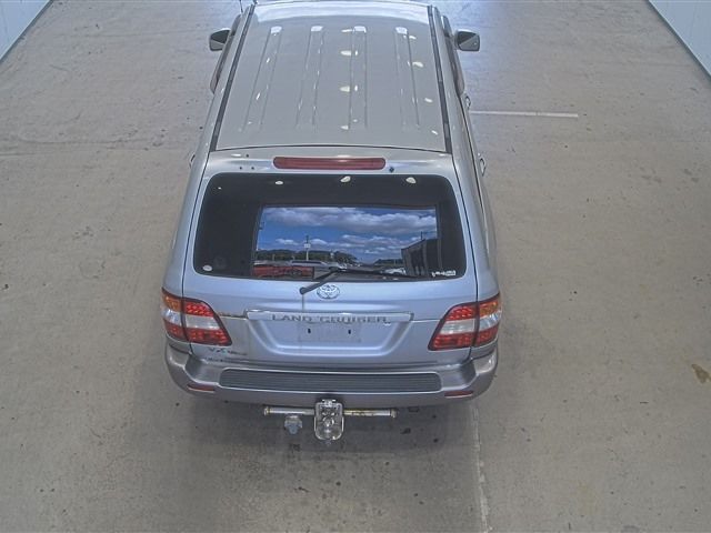 2007 Toyota Land Cruiser 4WD VX Limited auction photo 3