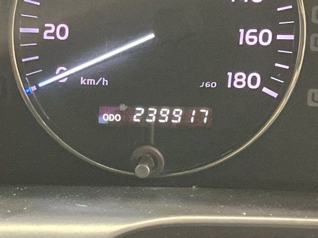 2007 Toyota Land Cruiser 4WD VX Limited auction photo 13