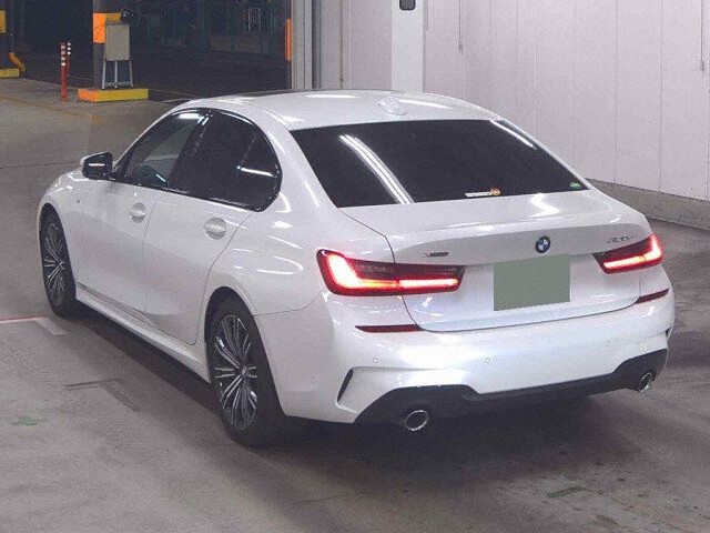 2019 BMW 3 Series 320DXDRIMスポツ 4WD auction photo 2
