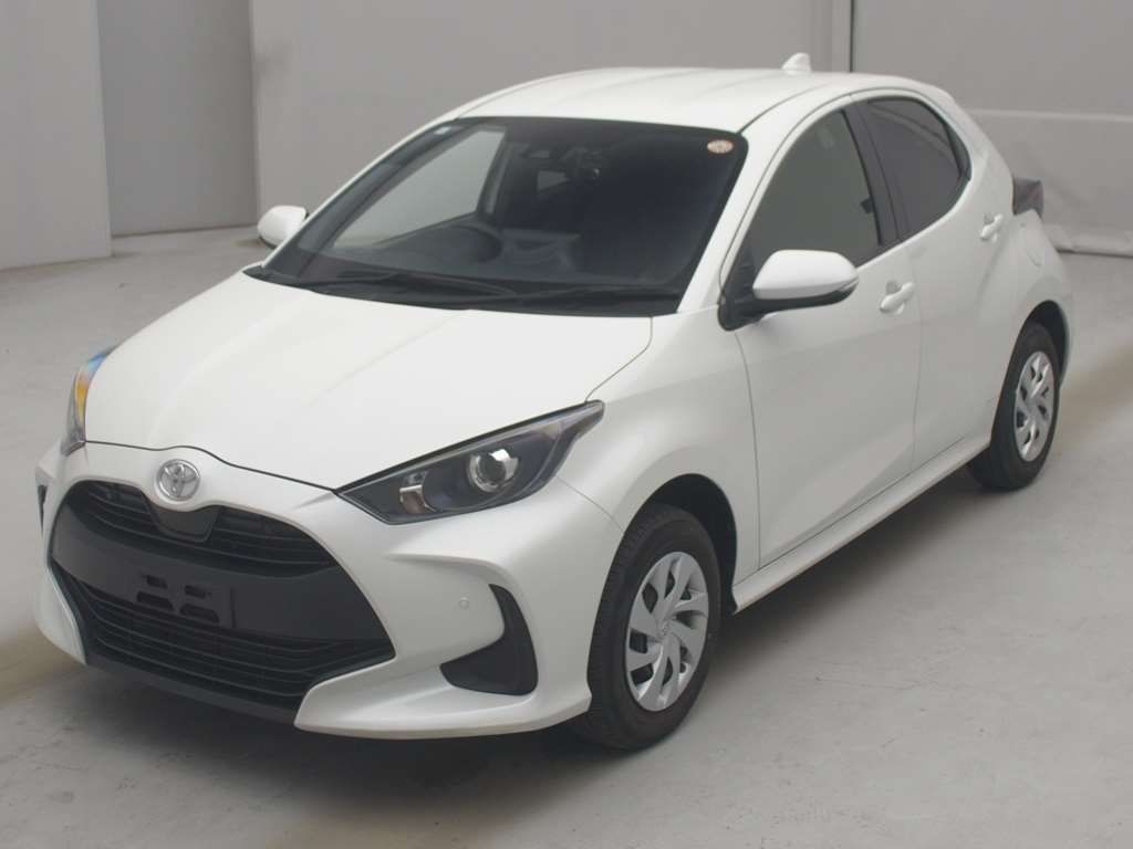 2023 Toyota Yaris X 4WD Japan auction vehicle