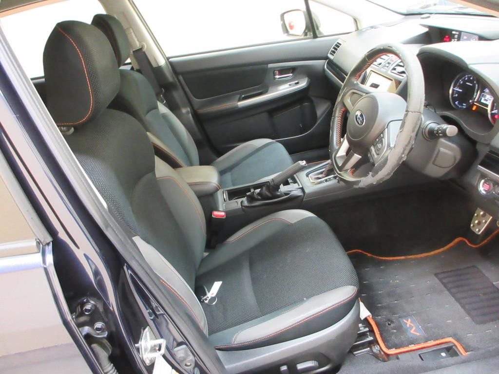 2016 Subaru XV 2.0i-L EyeSight auction photo 6