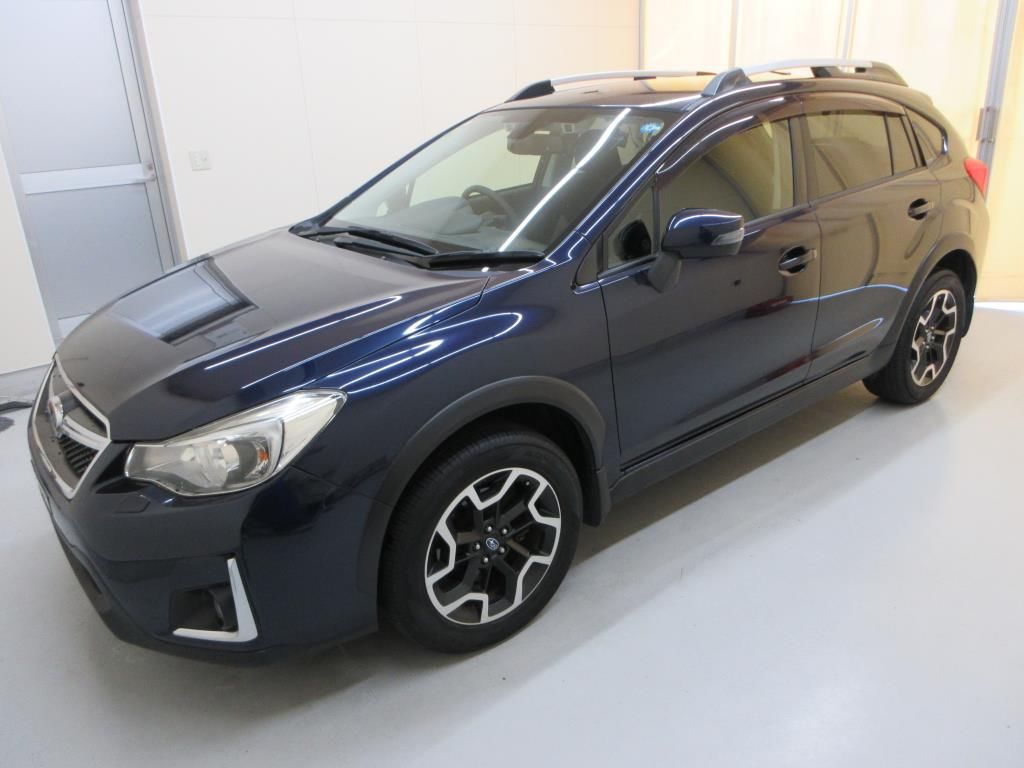 2016 Subaru XV 2.0i-L EyeSight auction photo 4