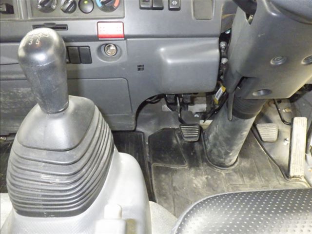 2012 Isuzu Elf 散水車 auction photo 7