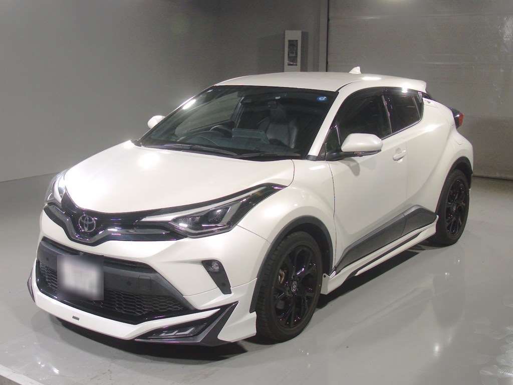 Japan Auction Vehicles 4 2021 Toyota C-HR G-Tモード ネロ セーフティプラス auction photo