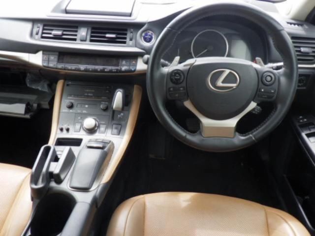 2014 Lexus CT CT200h バージョンL auction photo 3